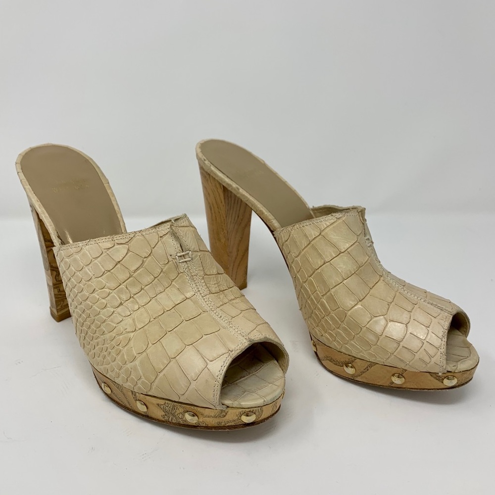 Vintage Stuart Weitzman wood heel